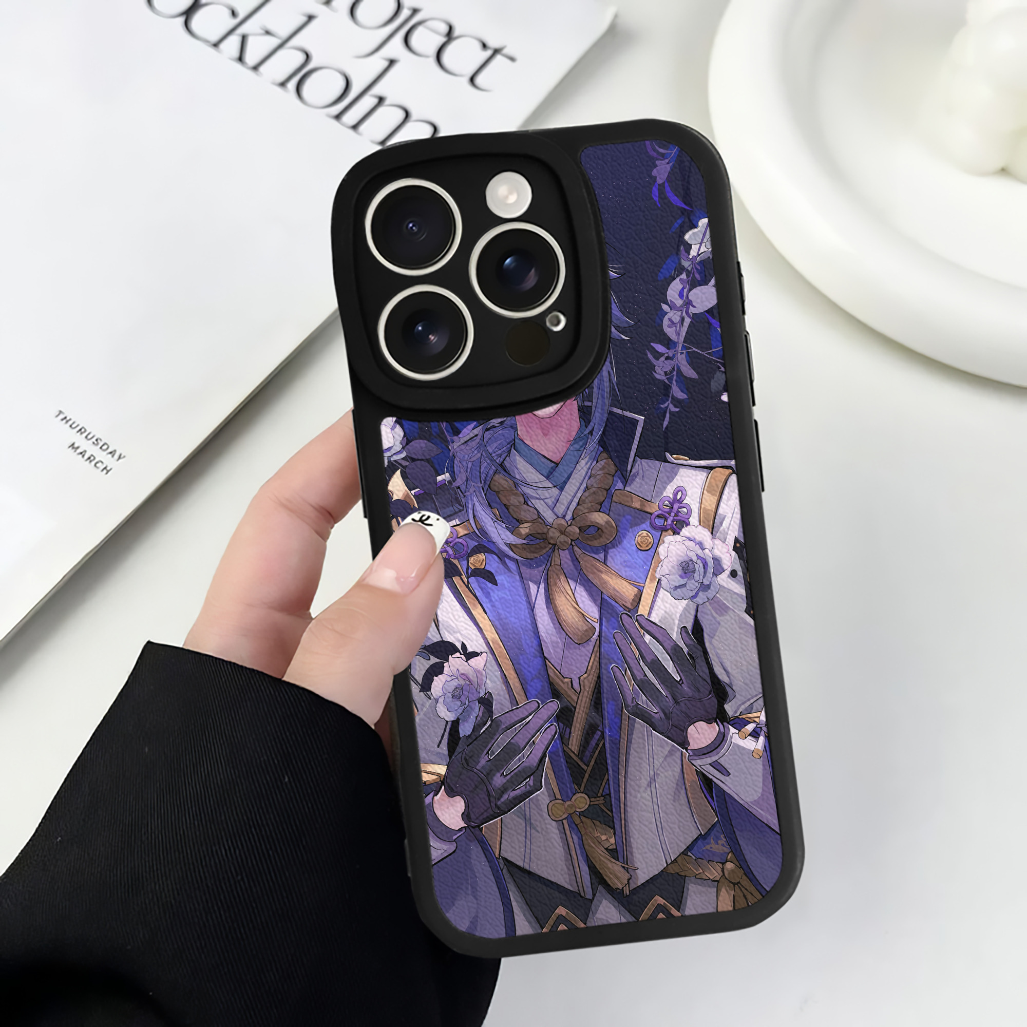 げんし神 genshin 【iPhone 16シリーズ対応】シリコンスマホケース（レザー調） 材質：シリコン